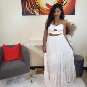 Elegant White Maxi Skirt